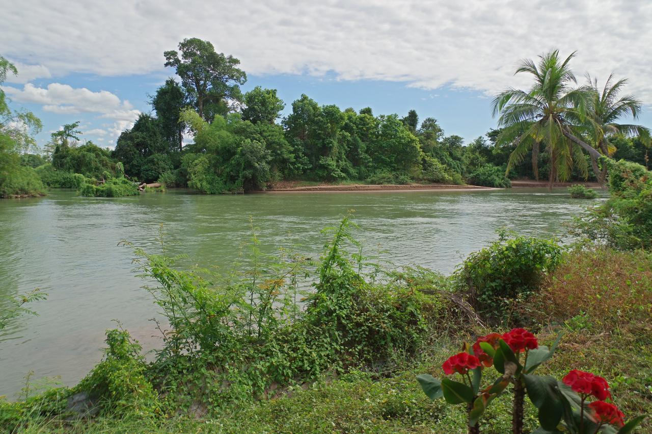 The Boathouse Hotel Don Det Bagian luar foto