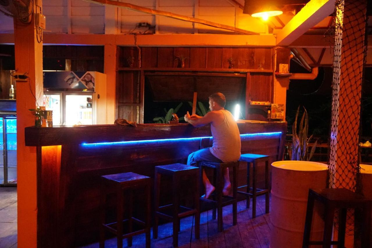 The Boathouse Hotel Don Det Bagian luar foto